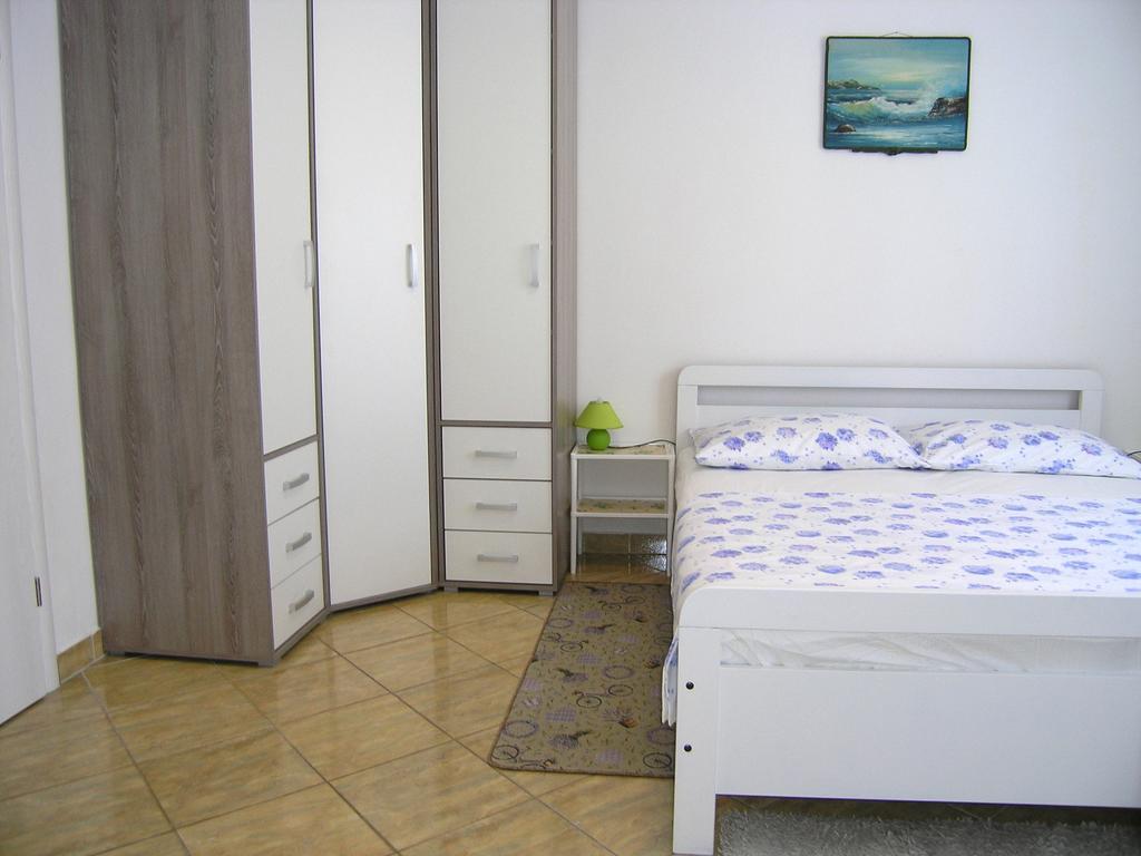 Apartman Vera Krk Town Zewnętrze zdjęcie