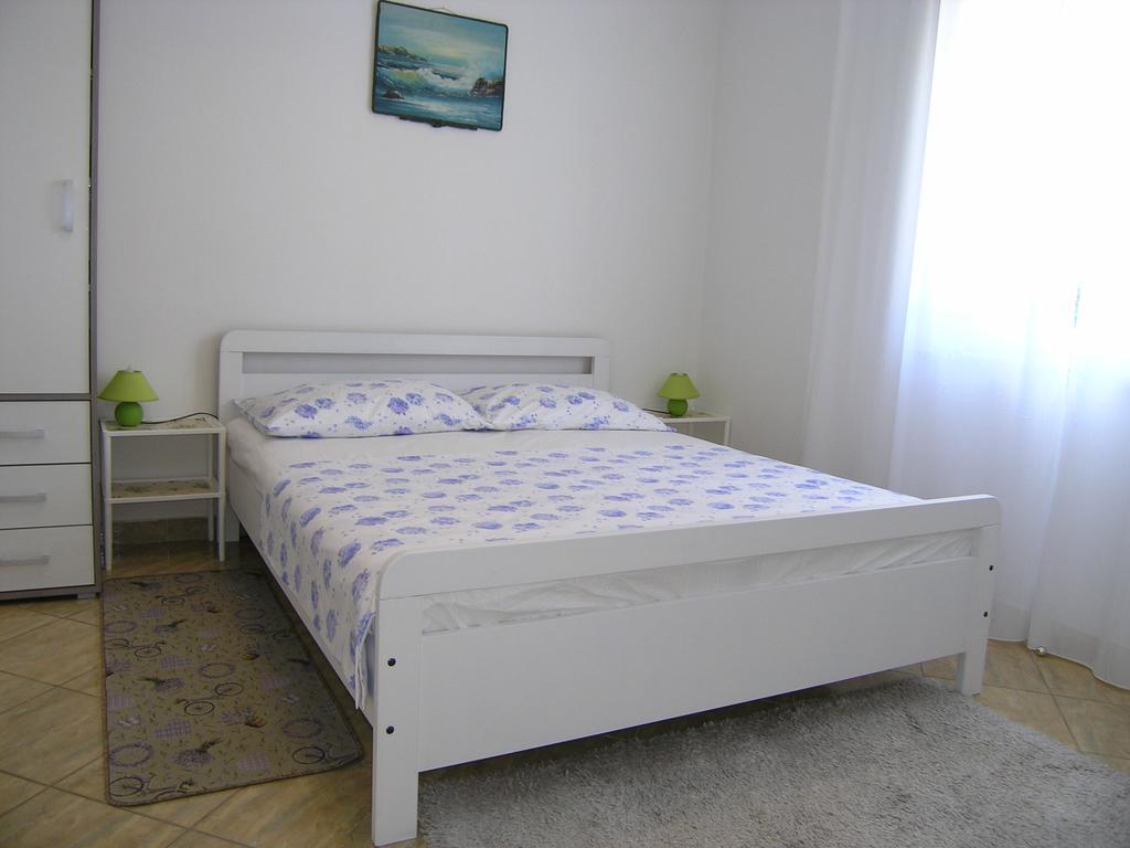 Apartman Vera Krk Town Zewnętrze zdjęcie