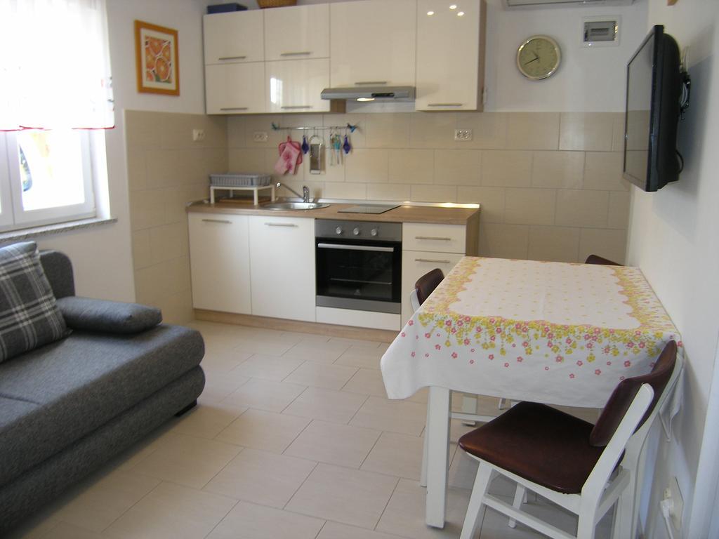 Apartman Vera Krk Town Zewnętrze zdjęcie