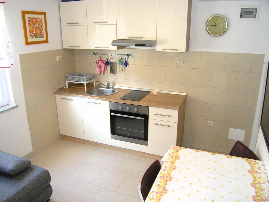 Apartman Vera Krk Town Zewnętrze zdjęcie